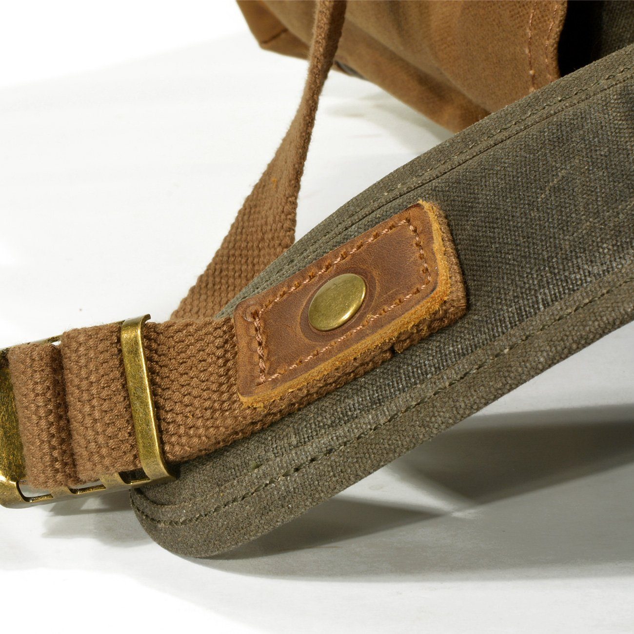 Vienna – Premium Men’s Canvas Backpack