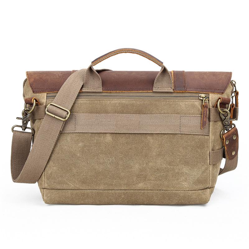 Vilna - Camera Messenger Bag