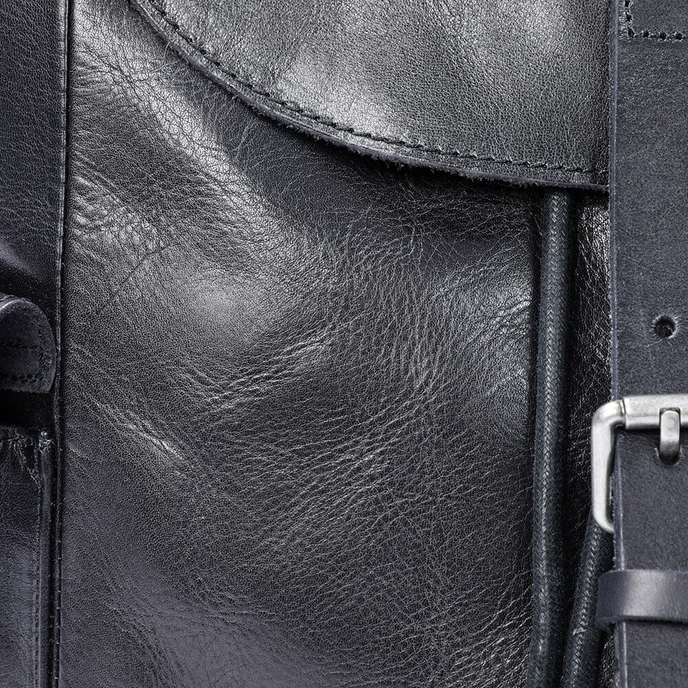 Voyager - Small Black Leather Backpack