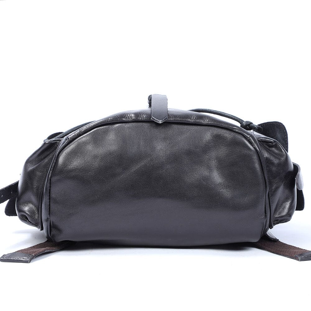Voyager - Small Black Leather Backpack